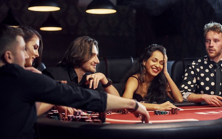 Recently Played game list interface showing live blackjack, Aviator, and Liga 1 options